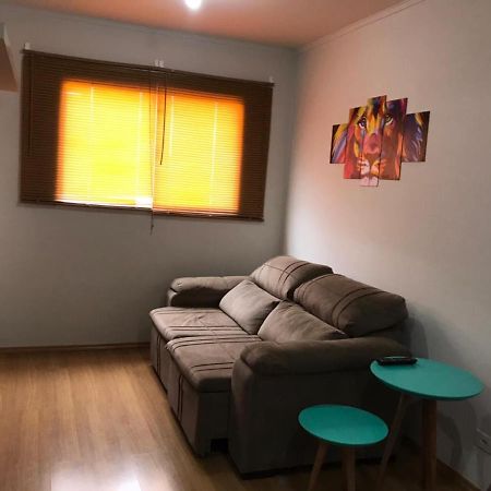 APARTAMENTO INTEIRO COM WiFi 70MB, AR CONDICIONADO, PROXIMO AO ESTADIO DO CAFÉ Londrina Extérieur photo