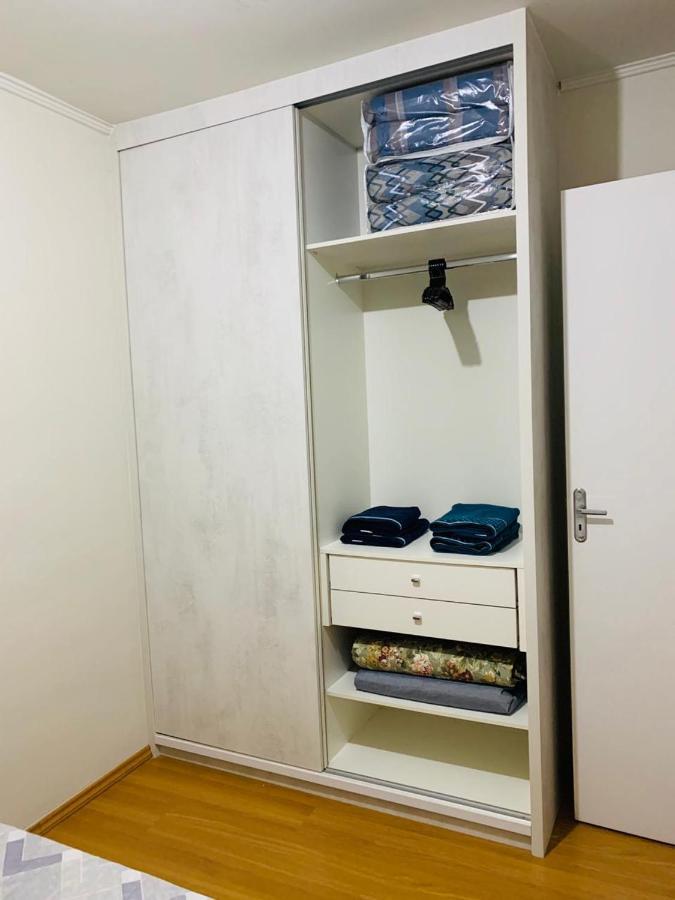 APARTAMENTO INTEIRO COM WiFi 70MB, AR CONDICIONADO, PROXIMO AO ESTADIO DO CAFÉ Londrina Extérieur photo