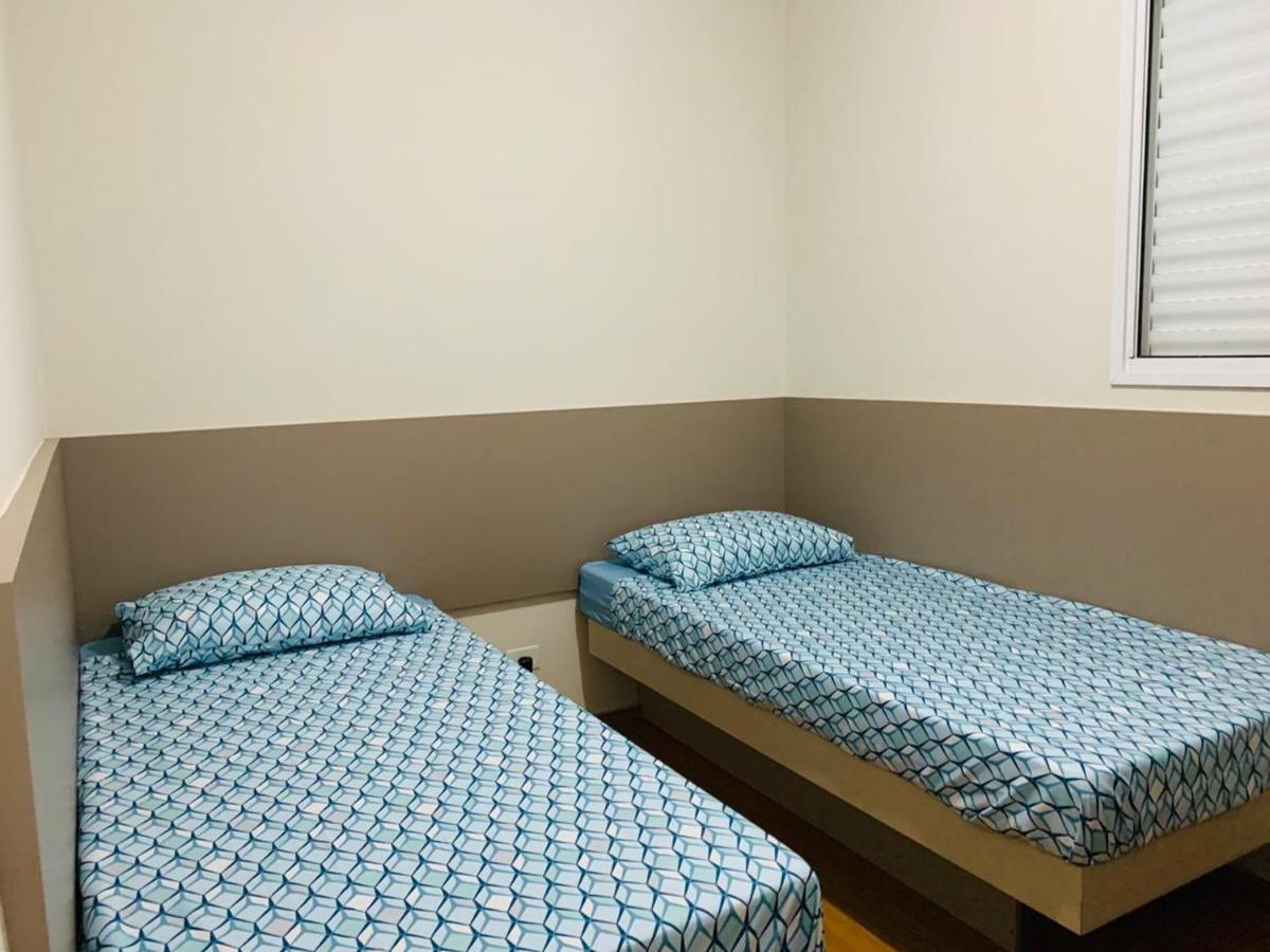 APARTAMENTO INTEIRO COM WiFi 70MB, AR CONDICIONADO, PROXIMO AO ESTADIO DO CAFÉ Londrina Extérieur photo