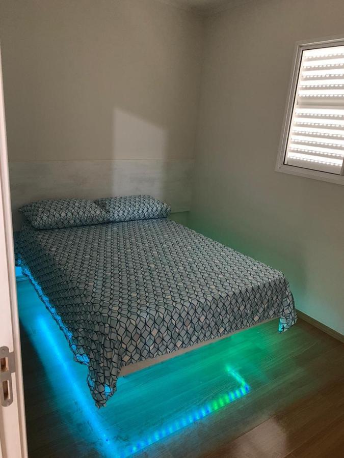 APARTAMENTO INTEIRO COM WiFi 70MB, AR CONDICIONADO, PROXIMO AO ESTADIO DO CAFÉ Londrina Extérieur photo