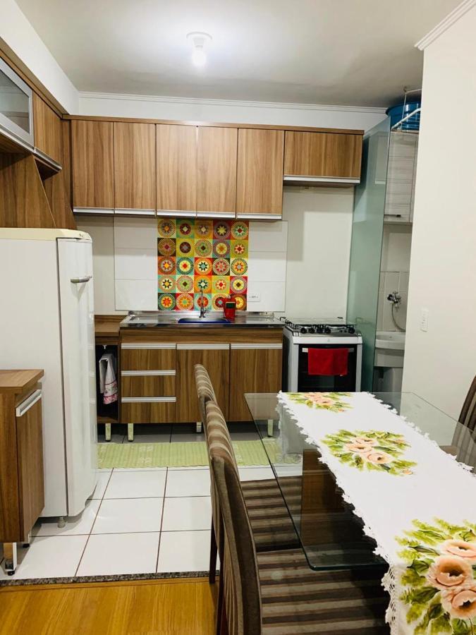 APARTAMENTO INTEIRO COM WiFi 70MB, AR CONDICIONADO, PROXIMO AO ESTADIO DO CAFÉ Londrina Extérieur photo